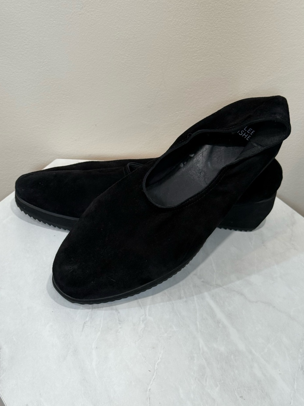🔥Eileen Fisher Women’s Black Suede Slip-On Wedge Shoes Size 11 EC🔥